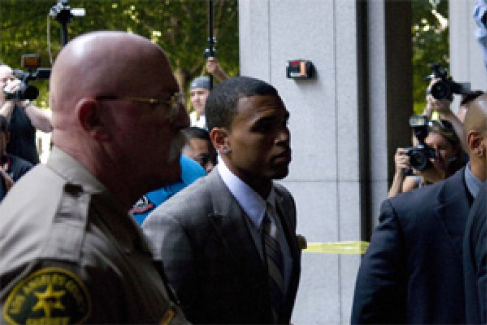 Foto: Cinco años de libertad condicional para Chris Brown por agredir a Rihanna