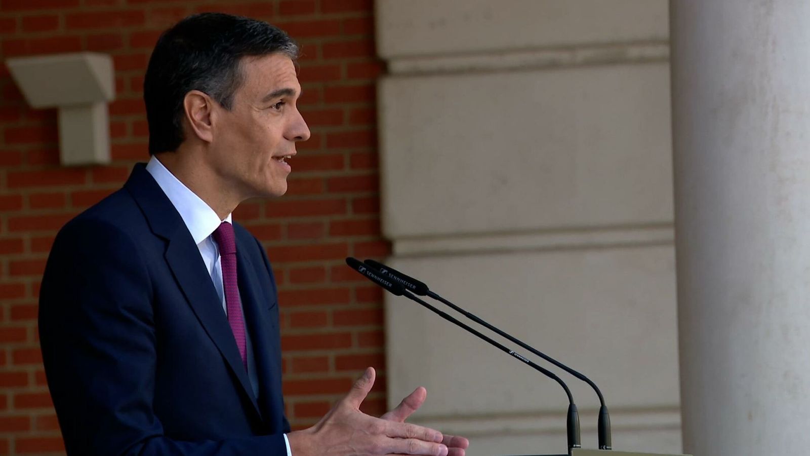 El presidente del Gobierno, Pedro Sánchez, comparece en el Complejo de la Moncloa. (Moncloa)