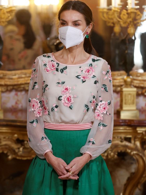 La reina Letizia, de Valentino. (EFE/Juan Carlos Hidalgo)