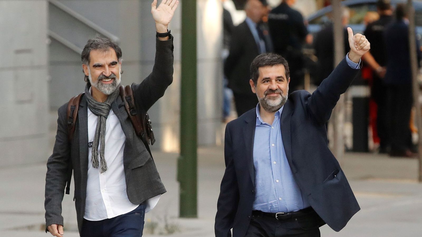 Foto: Jordi Sànchez y Jordi Cuixart a su llegada hace un año a la Audiencia Nacional. (EFE)