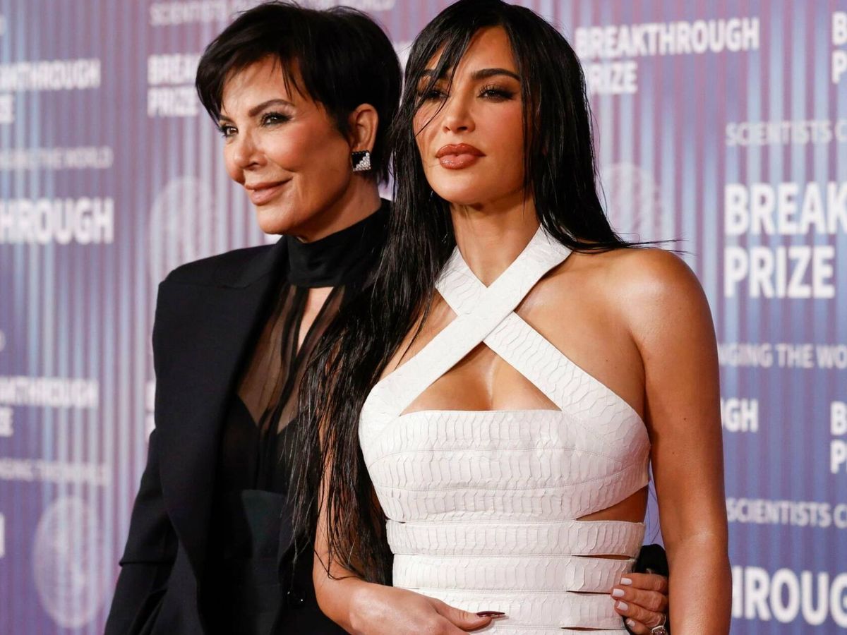 Foto: Kris Jenner y su hija Kim Kardashian en un evento reciente de Los Ángeles. (EFE)