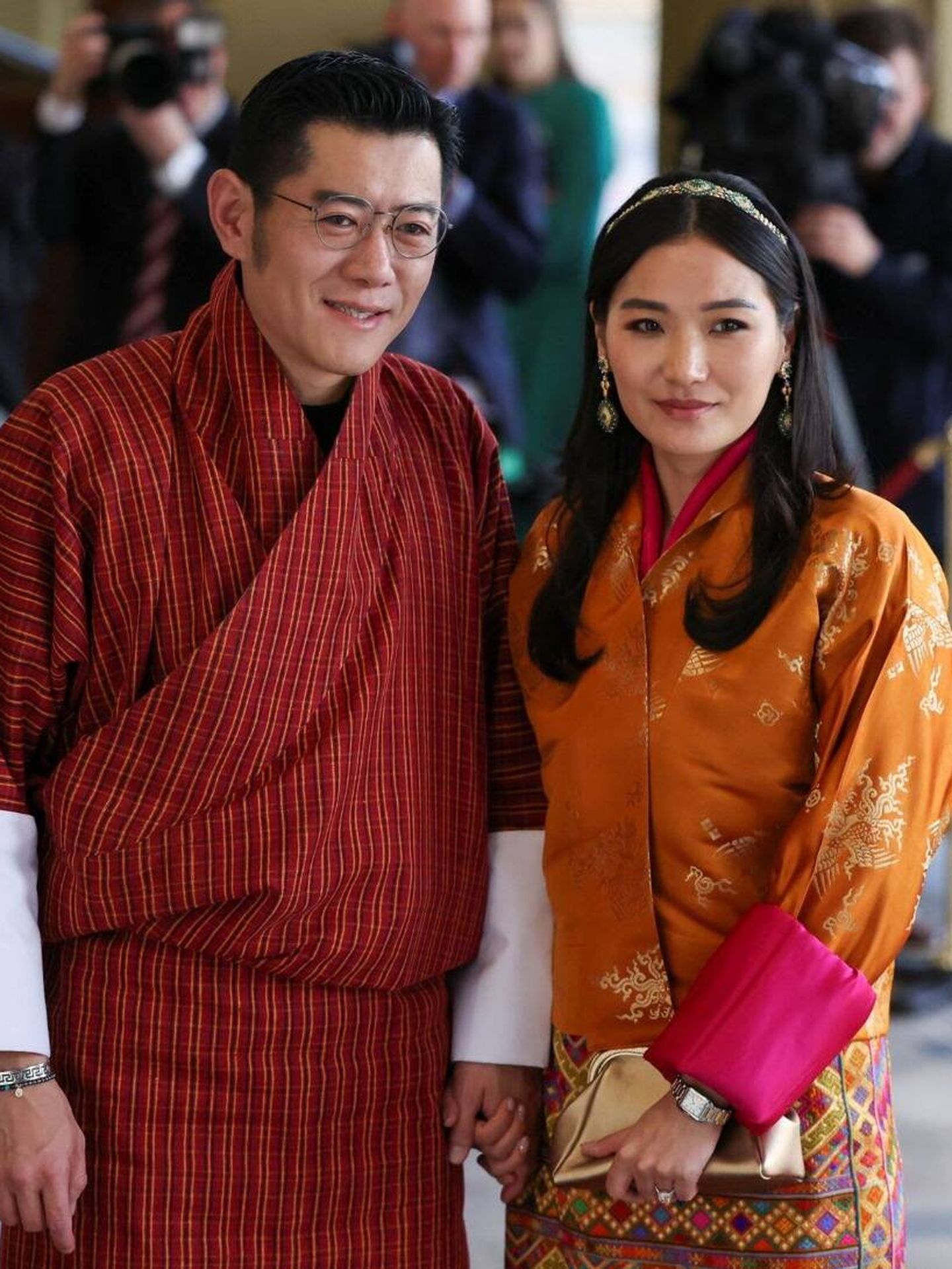 La reina de Bután posa en su llegada a la recepción. (Reuters)