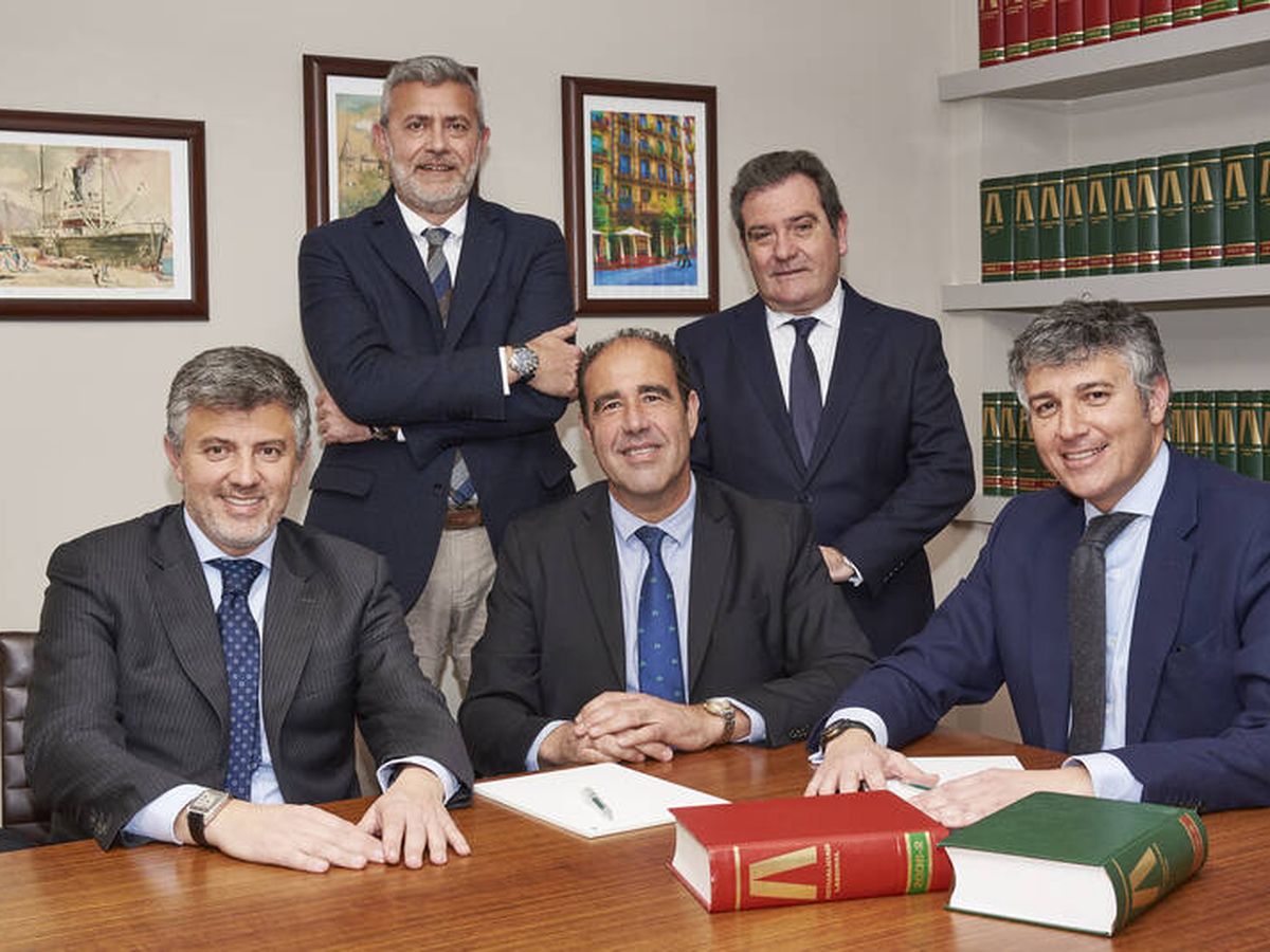 Foto: De izquierda a derecha: Jordi Oleart, Gabriel Sánchez i Vila, Alexandre Vidal-Abarca i Armengol, Javier Pérez y Ricardo Oleart.
