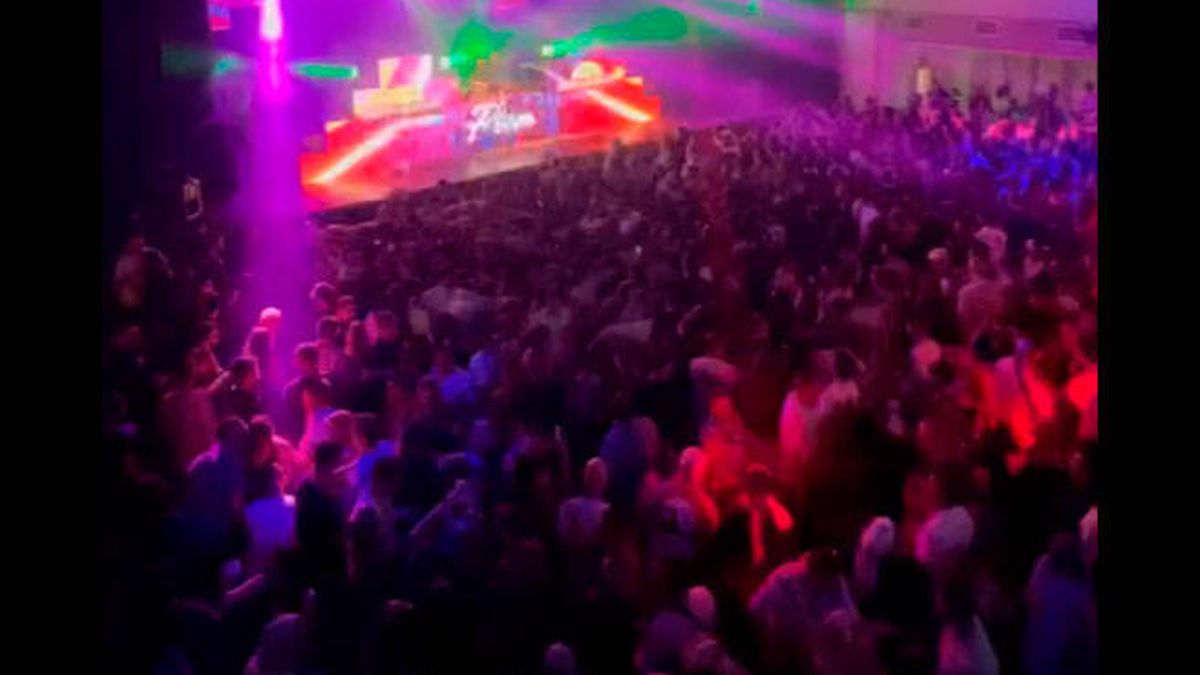 Batalla campal en una discoteca de Barcelona por apagar la música antes de la hora
