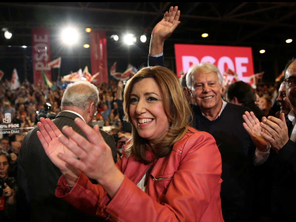 Foto: Susana Díaz, en la campaña de 2017, acompañada por Felipe González. (Reuters)