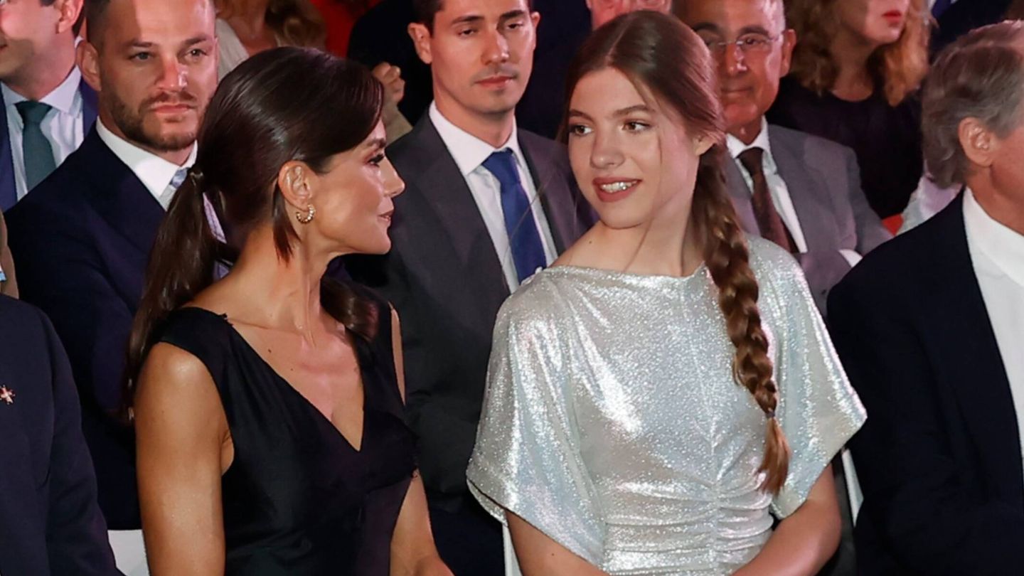 Letizia y Sofía durante los Premios Princesa de Girona.
