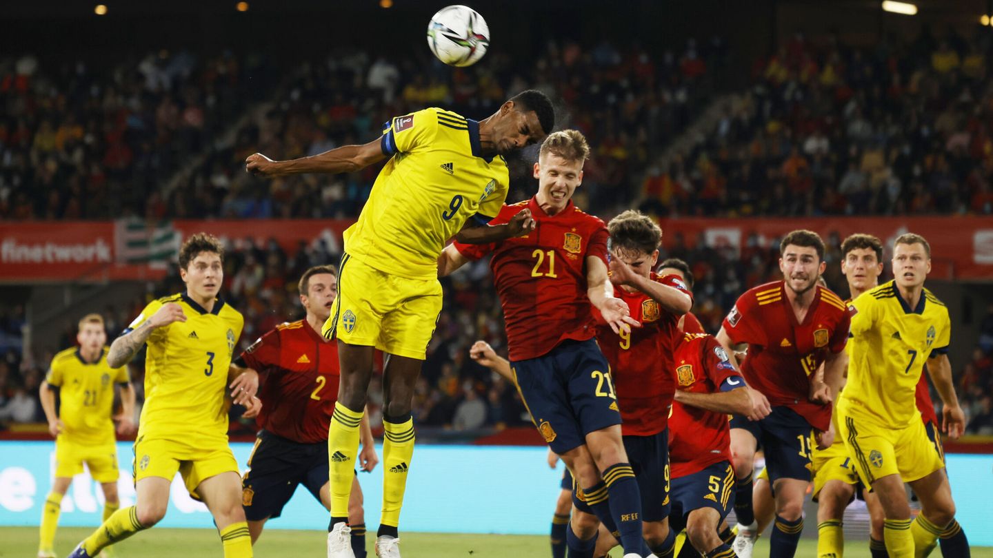 Suecia está muy cerca del gol. (Reuters/Marcelo del Pozo)