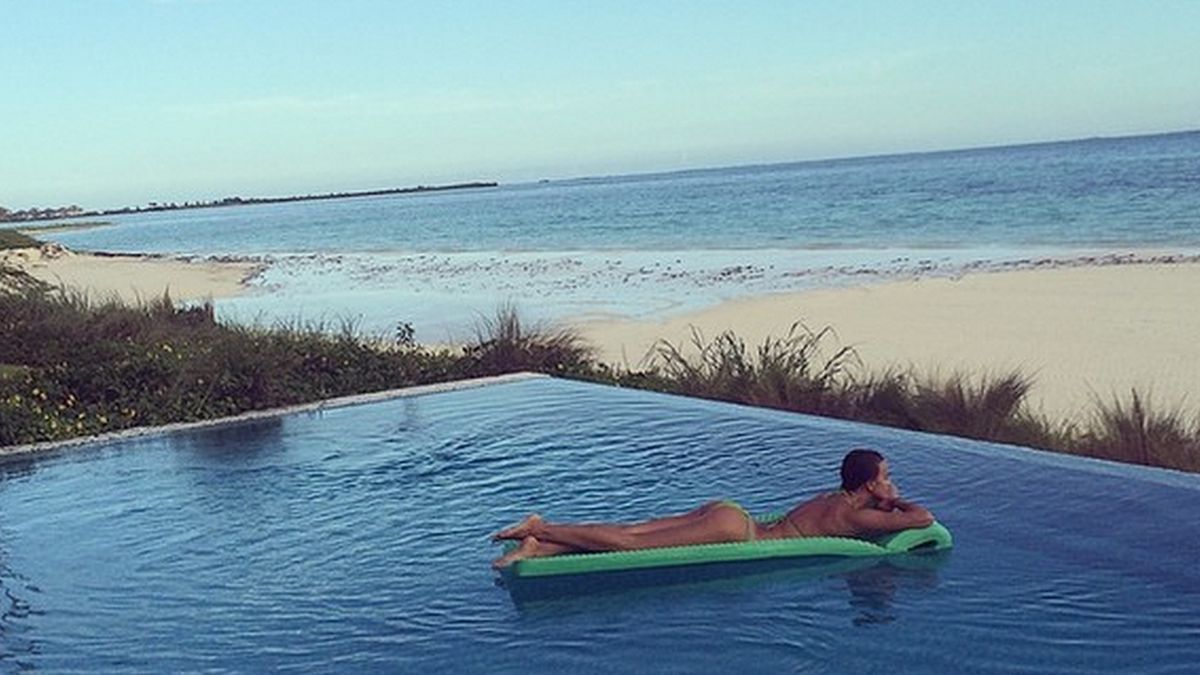 Irina Shayk también sabe disfrutar de las vacaciones sin Cristiano Ronaldo