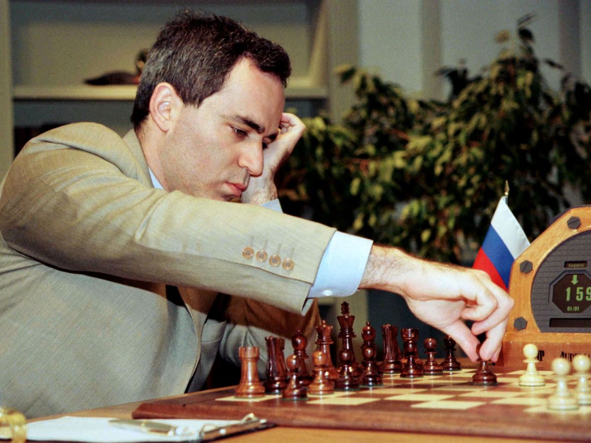 Há 25 anos Garry Kasparov perdeu contra a IA do supercomputador Deep Blue  da IBM - Computadores - SAPO Tek