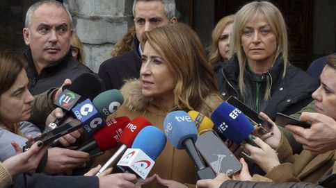 La ministra de Transportes anuncia ceses inminentes en Renfe y ADIF por el error en los trenes de Cantabria