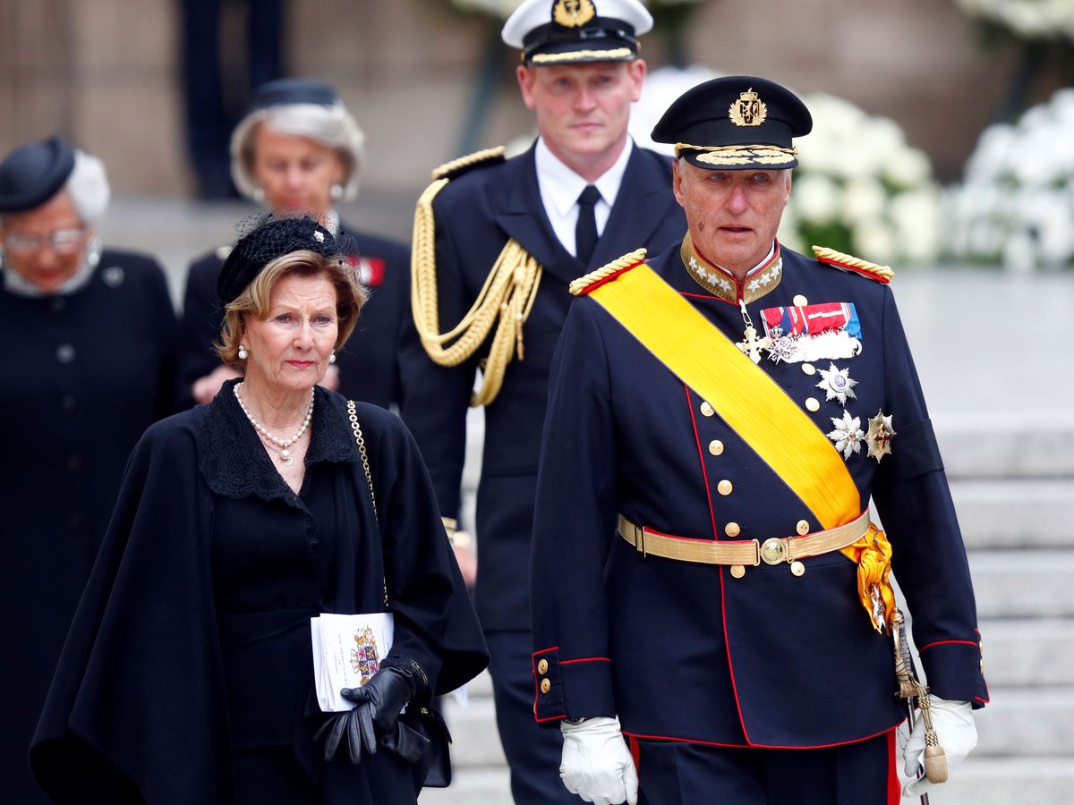 Foto: Harald y Sonia de Noruega en el funeral de Jean de Luxemburgo. (Reuters)