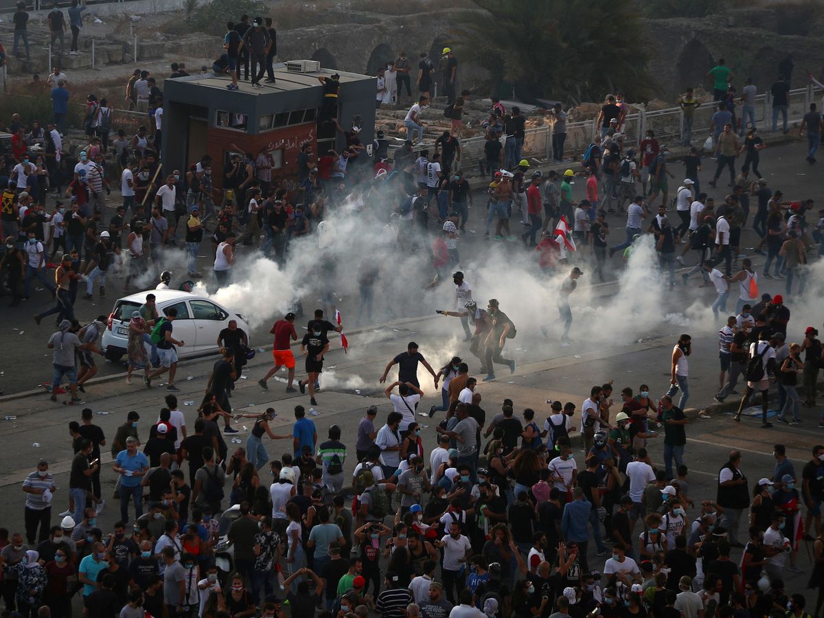 Foto: Protestas contra el gobierno en Beirut. (Reuters)