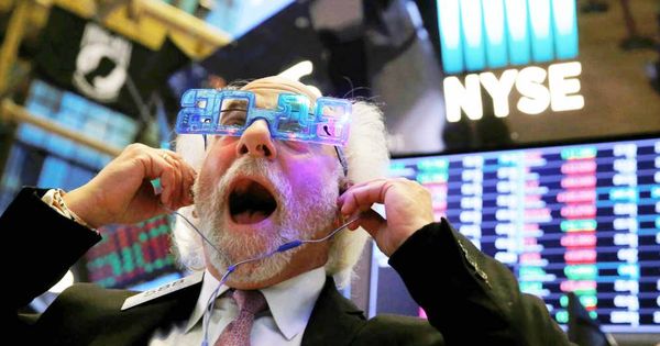 Foto: Un 'trader', en la última sesión de 2017 en Wall Street. (Reuters)
