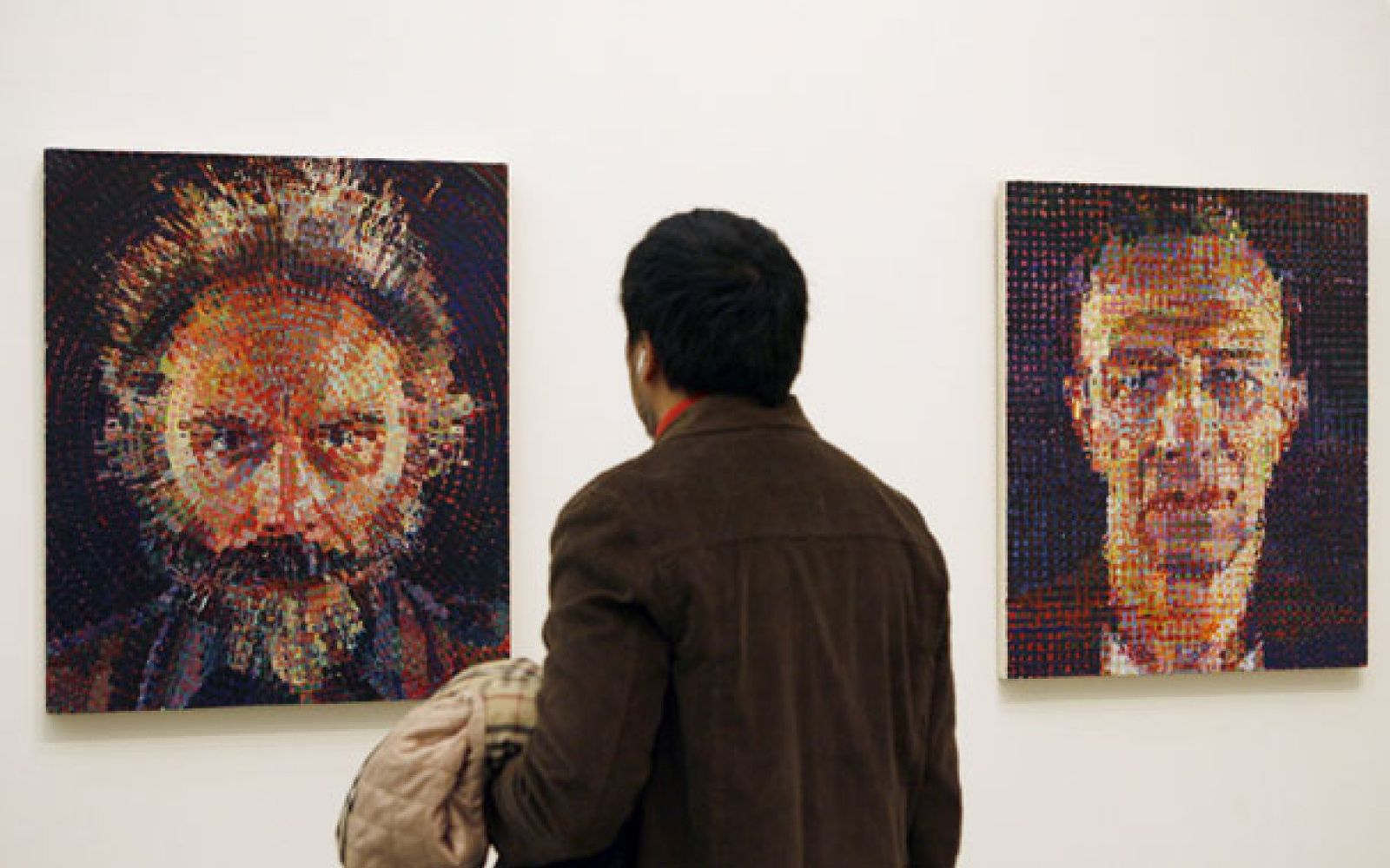 Foto: Los grandes retratos de Chuck Close, por primera vez en España