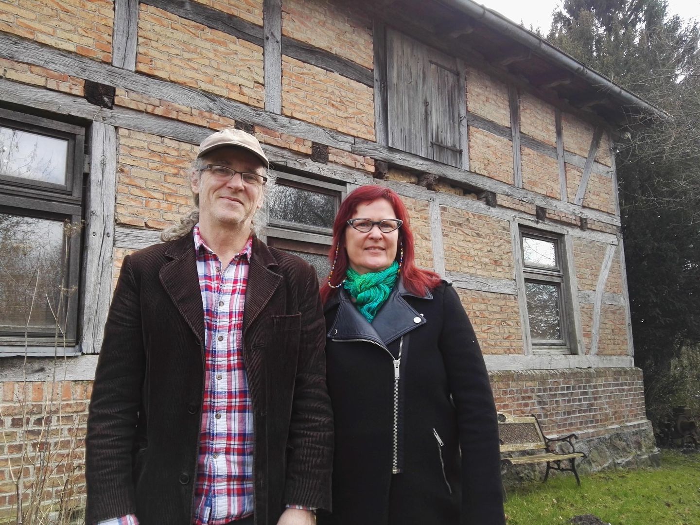 Birgit Lohmeyer, junto a su marido Horst, en el pueblo de Jamel (Antonio Martínez). 
