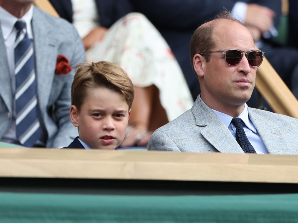Foto: El príncipe Guillermo y el príncipe George, en Wimbledon (EFE/Neil Hall)