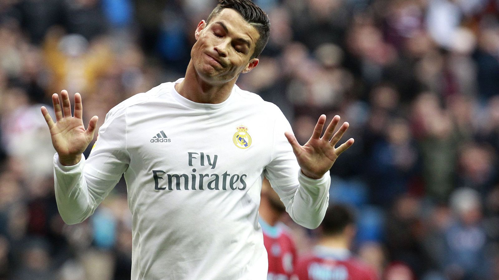 Foto: Cristiano Ronaldo, durante un partido con el Real Madrid. (EFE)