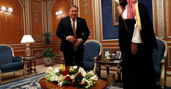 Foto: El secretario de Estado de EEUU, Mike Pompeo, durante su reunión con Mohamed bin Salman en Riad, el 16 de octubre de 2018. (Reuters)