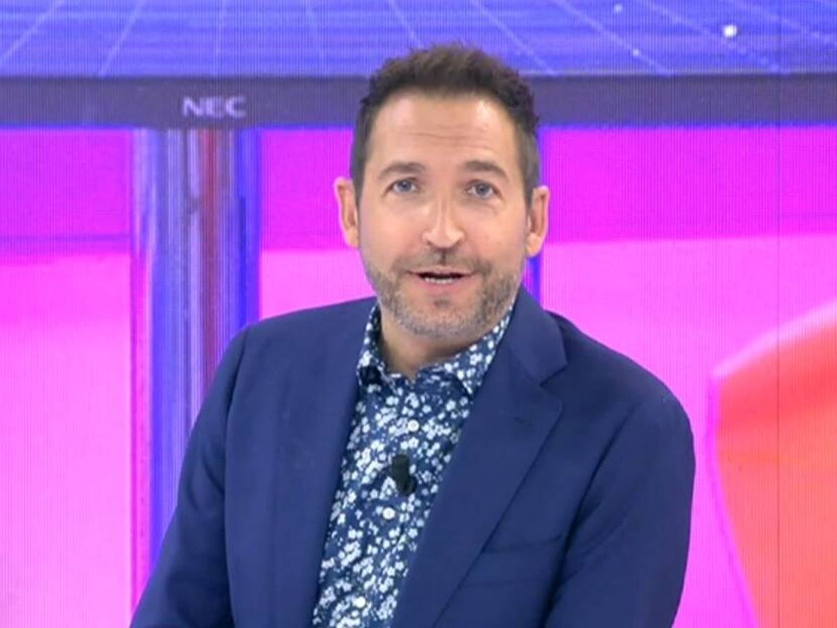 Foto: Frank Blanco, presentador de 'Ya es verano'. (Mediaset España)