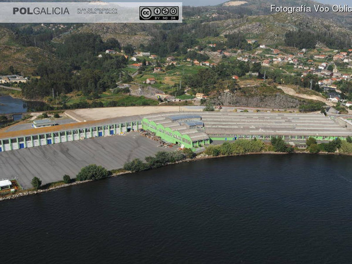 Foto: Fábrica de Pontesa, situada a orillas de la ría de Vigo. (Xunta de Galicia)