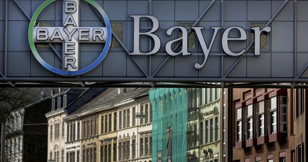 Foto: Logo de Bayer a a entrada de una de sus plantas. (Reuters)