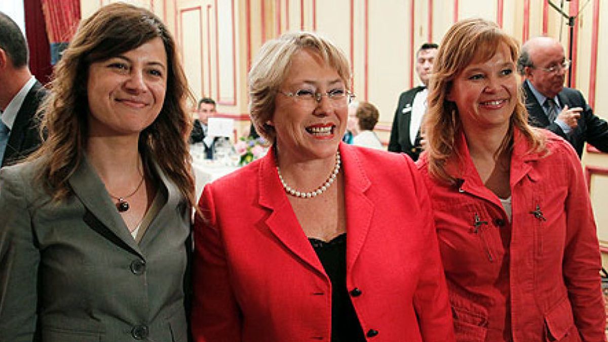 Michelle Bachelet: “La mujer aún es precaria en términos de derechos”