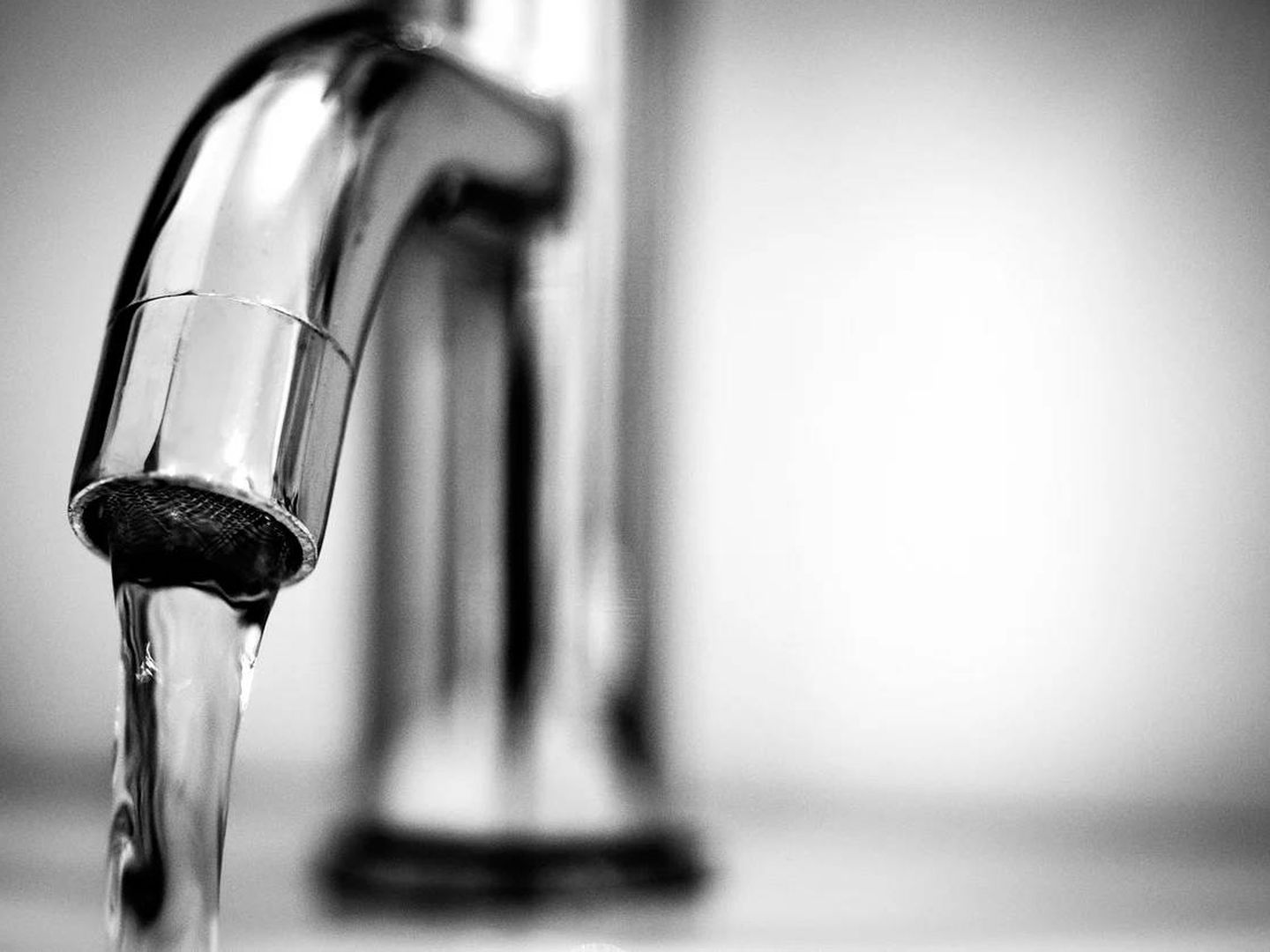 El agua del grifo en España, por ley, debe ser completamente segura para beber en todo el territorio. (Foto: Pixabay)
