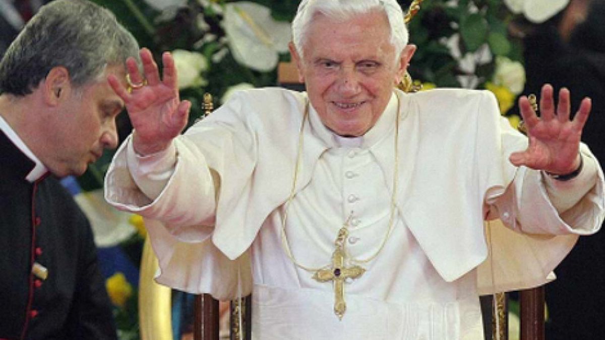 La audiencia demuestra su laicismo en TV con la visita del Papa