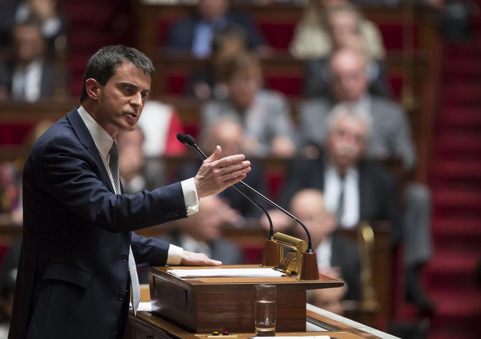 Foto: El primer ministro francés, Manuel Valls, pronuncia su discurso ante la Asamblea Nacional en París (Efe).