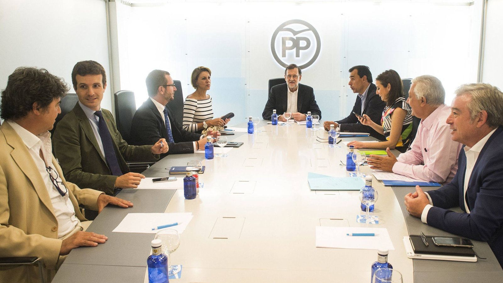 Foto: El presidente del Gobierno en funciones y del Partido Popular, Mariano Rajoy, durante la reunión del comité de dirección de la formación. (EFE)