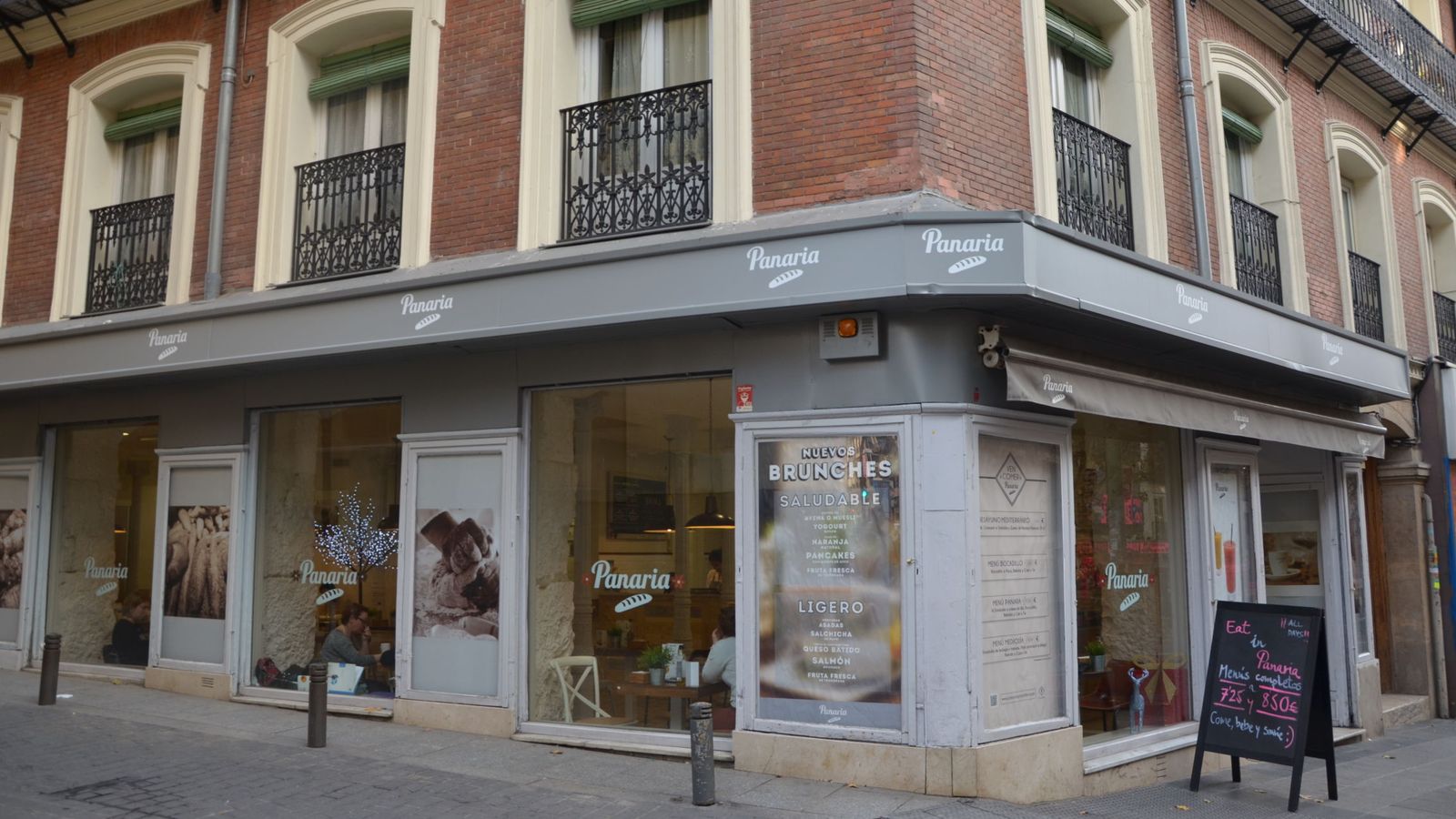 Foto: Local de renta antigua en Madrid. (Foto: Elena Sanz)