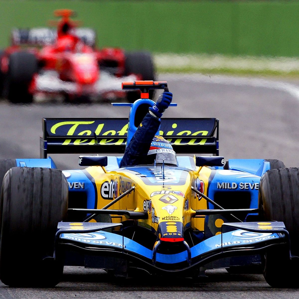 Fernando Alonso pierde medio coche en Imola y abandona tras seis vueltas en  el Emilia Romagna