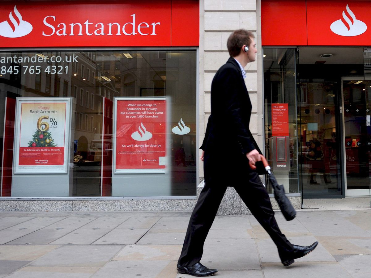 Foto: Sucursal de Banco Santander en Londres. (EFE/Andy Rain)