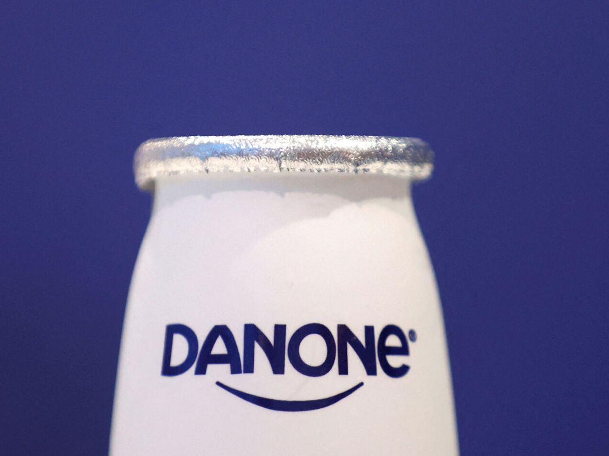 Foto: Logo de Danone. (Reuters/Christian Hartmann)
