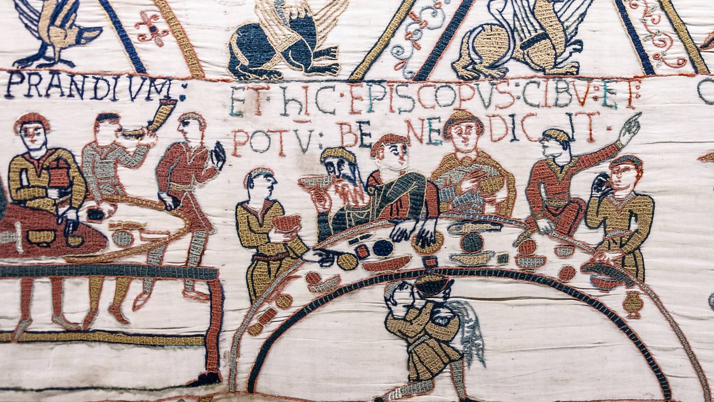 Fiesta de Guillermo el Conquistador, detalle del Tapiz de Bayeux, de finales del siglo XI. Fuente: Wikipedia.