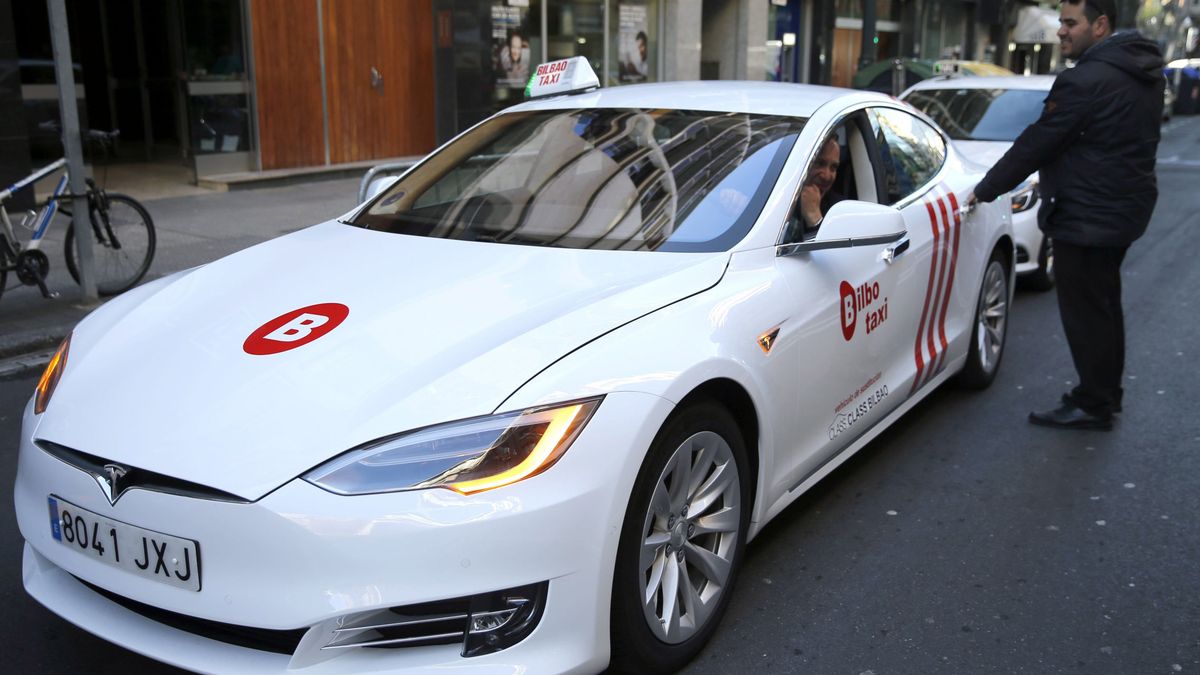 Muchos taxistas pensaron que los Tesla los salvarían, pero ahora son su peor pesadilla