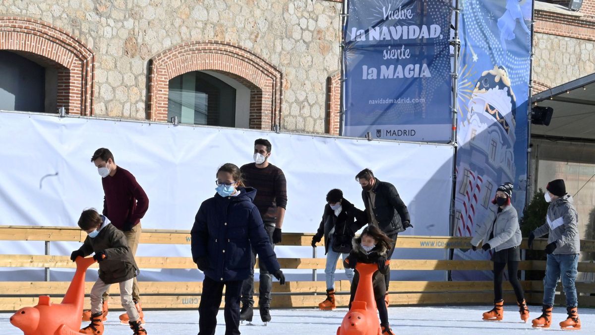 Abre la pista de hielo de Matadero en Madrid: horarios, precios y cómo llegar