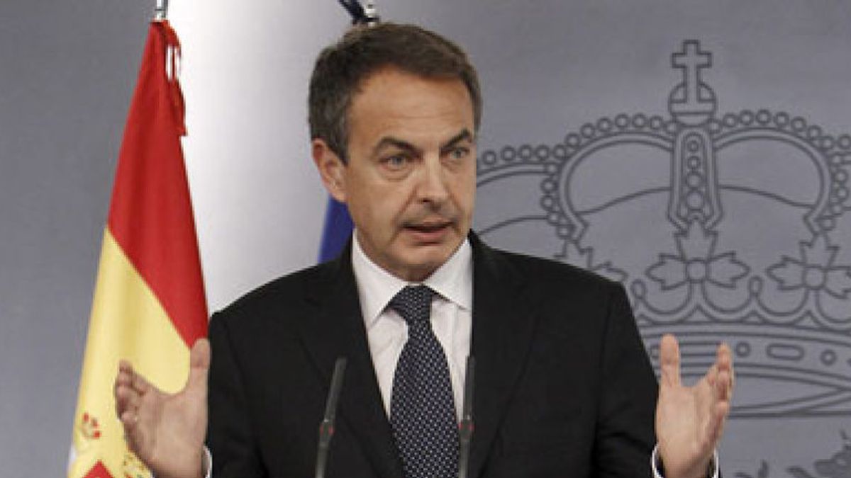 El 'Financial Times' dice que Zapatero es "muy valiente o muy estupido"