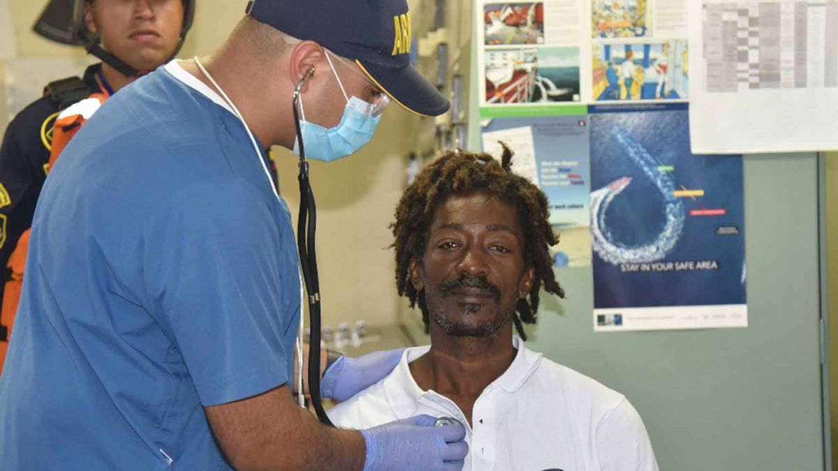 Un náufrago dominicano sobrevive 24 días con un bote de kétchup, polvo de ajo y caldo