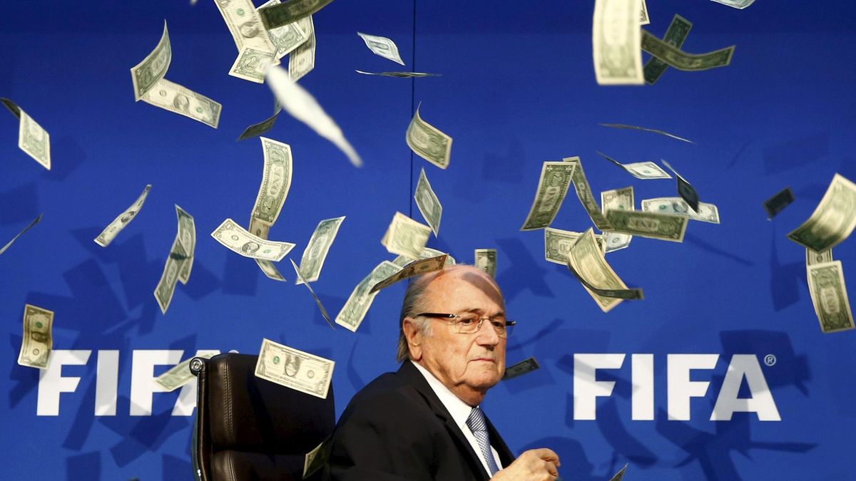 Blatter valora sus dos posibles sanciones: que FIFA le condene a dos años o de por vida