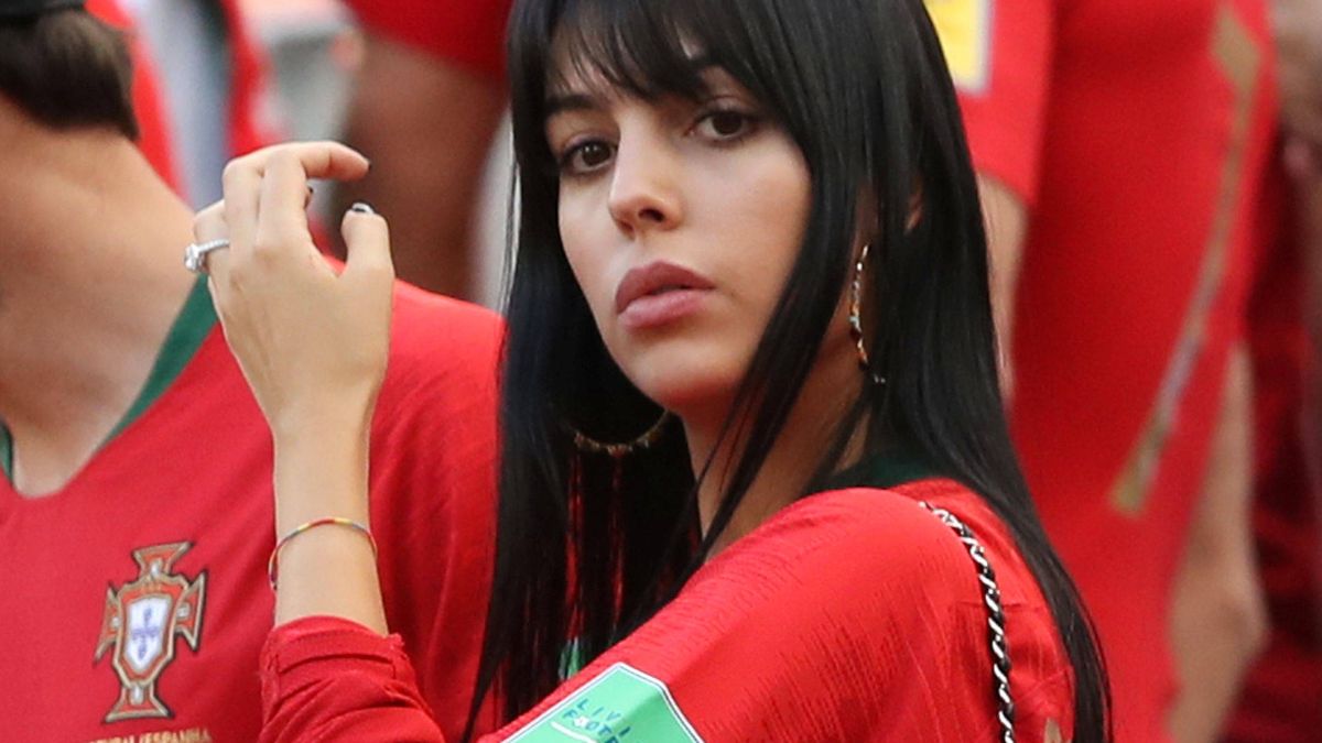 Georgina Rodríguez (y su anillazo), en el Mundial para animar a Cristiano Ronaldo