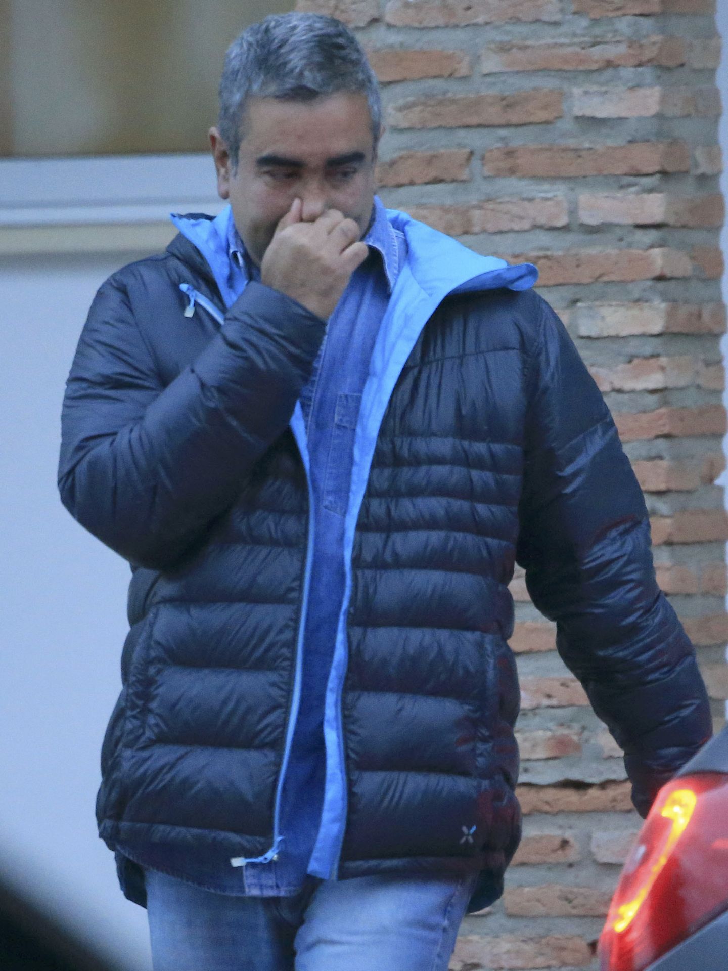 Agustín Pantoja tras despedirse de su hermana (Gtres)