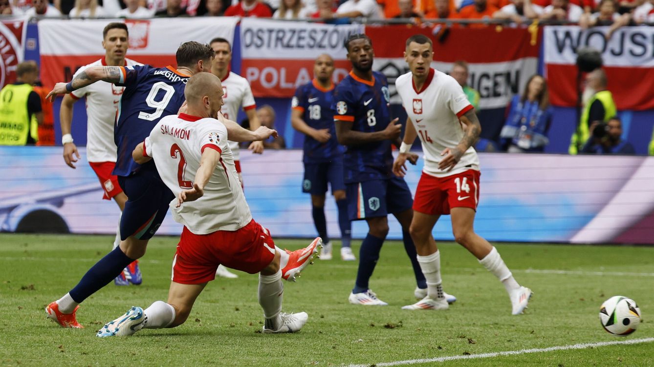 Foto: Polonia - Países Bajos: Eurocopa 2024, resultado en directo | Ganador, goles y última hora del partido en Hamburgo (EFE / ROBERT GHEMENT)