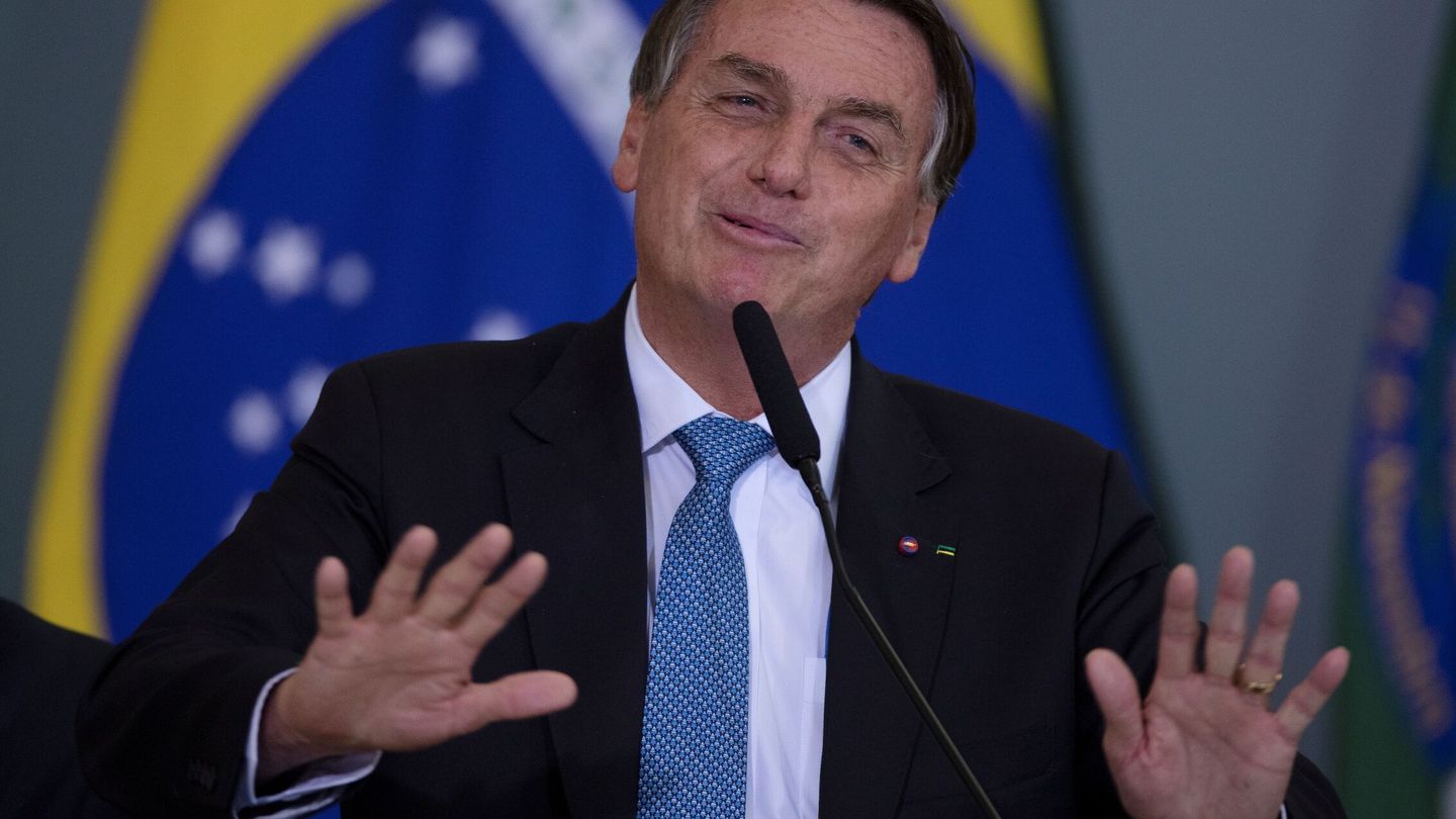 El presidente de Brasil anuncia que su país aumentará las emisiones de CO₂. (Reuters)