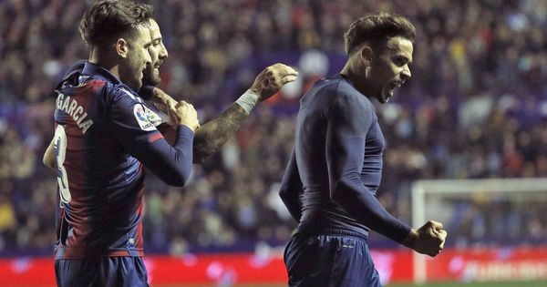 Foto: Jugadores del Levante celebran un gol. (EFE)