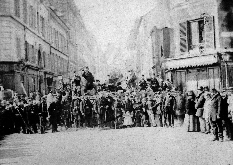 Foto: Barricada en la calle Saint-Sébastien (CC)