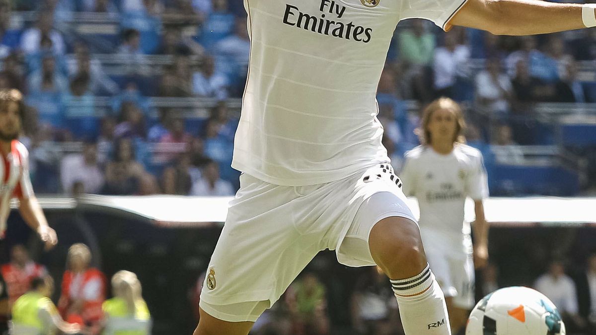 La indolencia de Benzema vuelve a provocar el enfado del Bernabéu