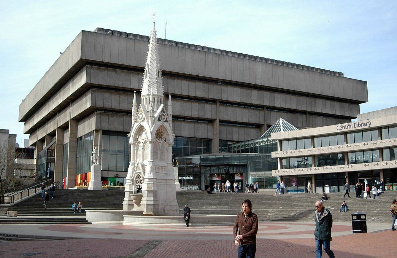 La Biblioteca de Birmingham, de John Maddin. (Wikipedia)