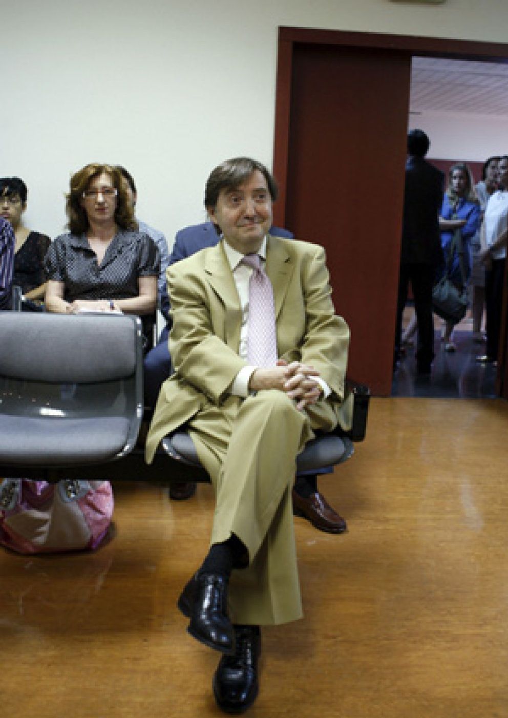 Foto: El juez condena a Jiménez Losantos a indemnizar con 100.000 euros a Zarzalejos por los insultos vertidos contra él