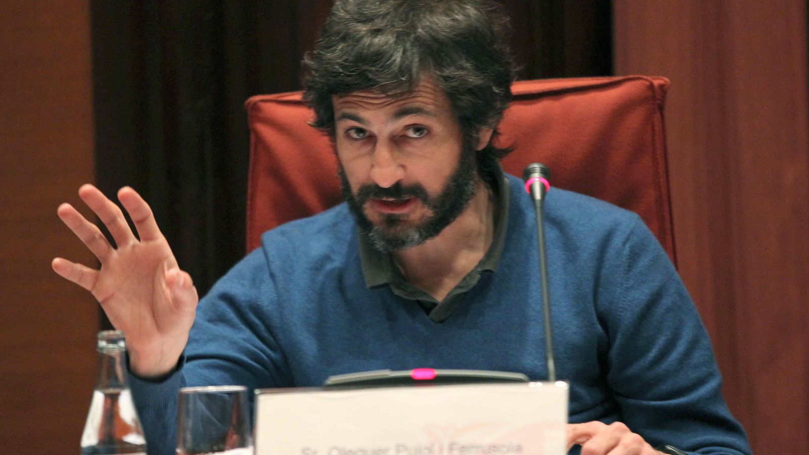 Foto: Oleguer Pujol Ferrusola, hijo del expresidente catalán Jordi Pujol, habla en marzo ante la comisión del Parlament que investiga la fortuna oculta por su familia. (Efe)